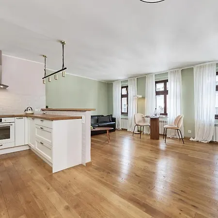 Heart Of Uniwersytecka By Renters 公寓