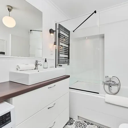 Apartment Heart Of Uniwersytecka By Renters Breslau